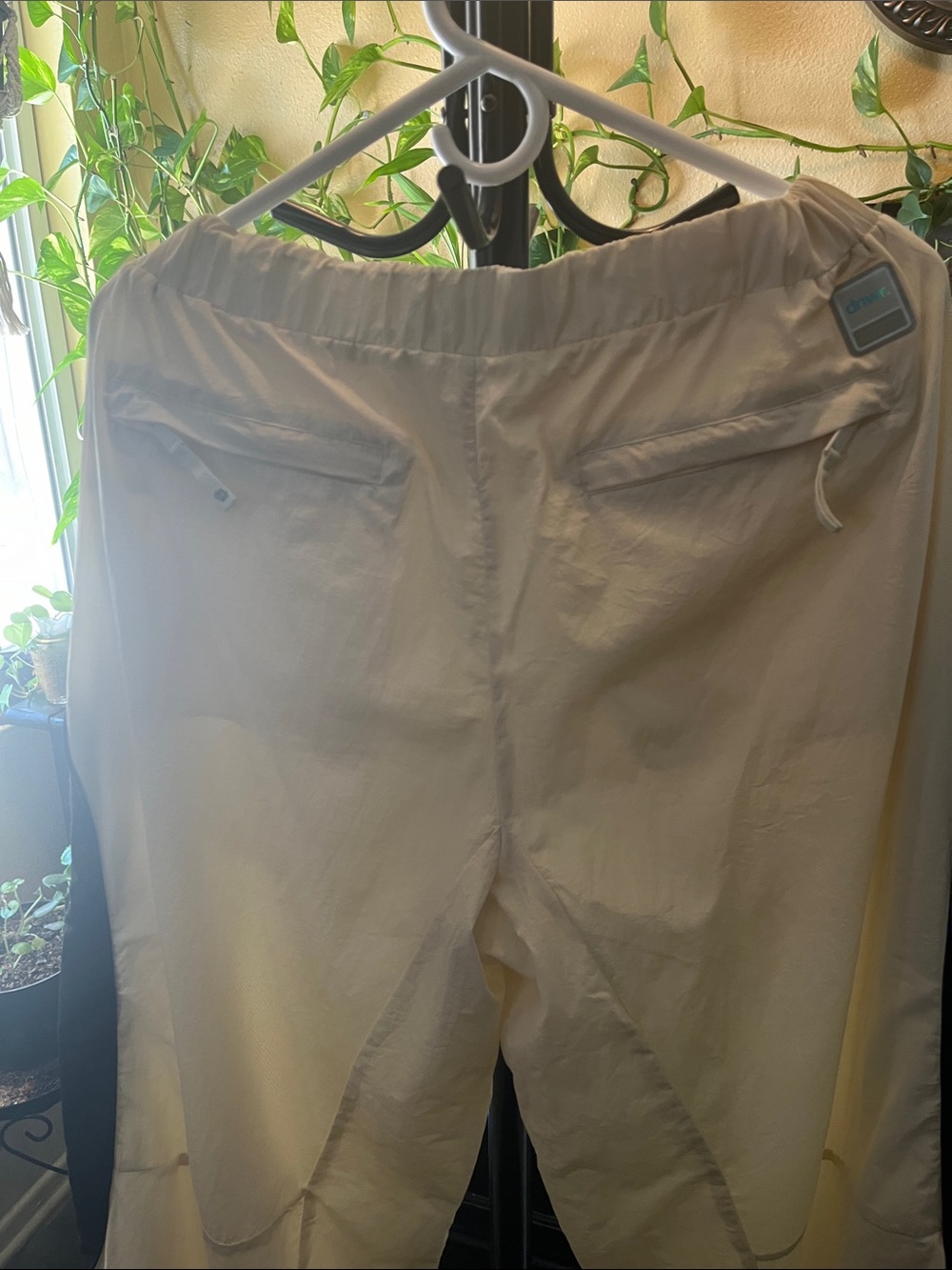Zara White Joggers with Black Side Panels - Picture 5 of 12